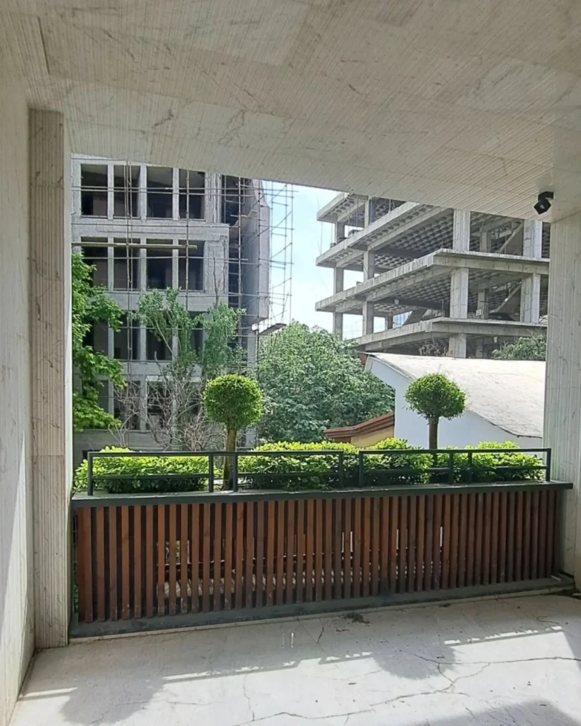 ساختمان تختی