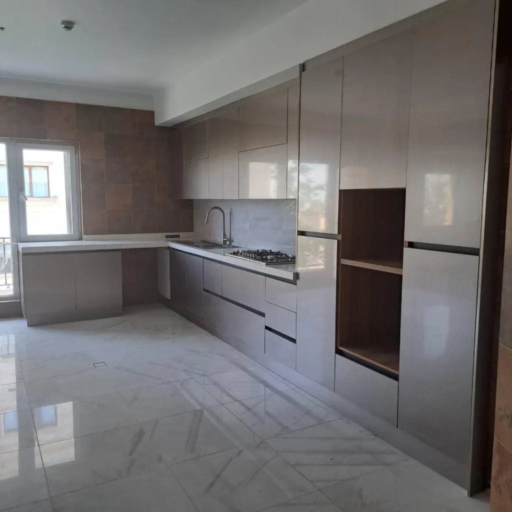 واحد فروشی 370 متر در زعفرانیه