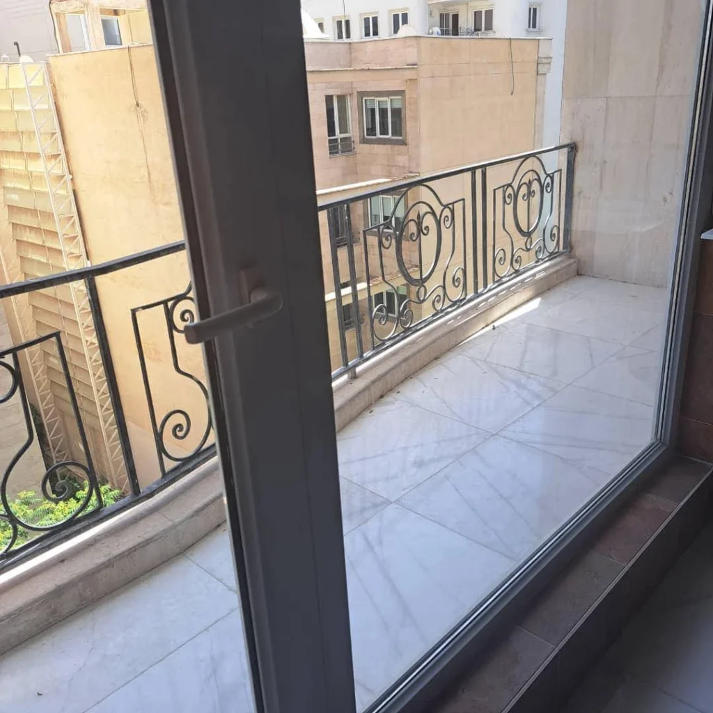 واحد فروشی 370 متر در زعفرانیه