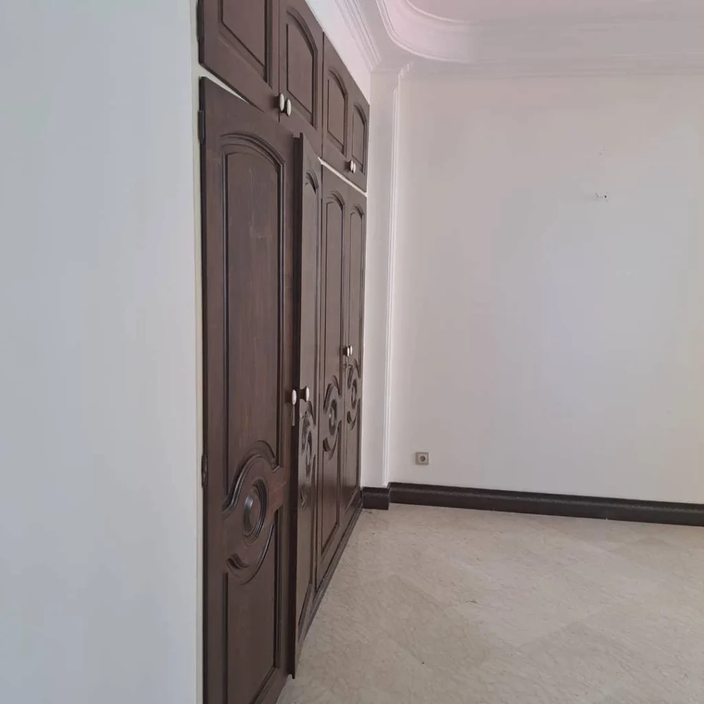 واحد فروشی 370 متر در زعفرانیه