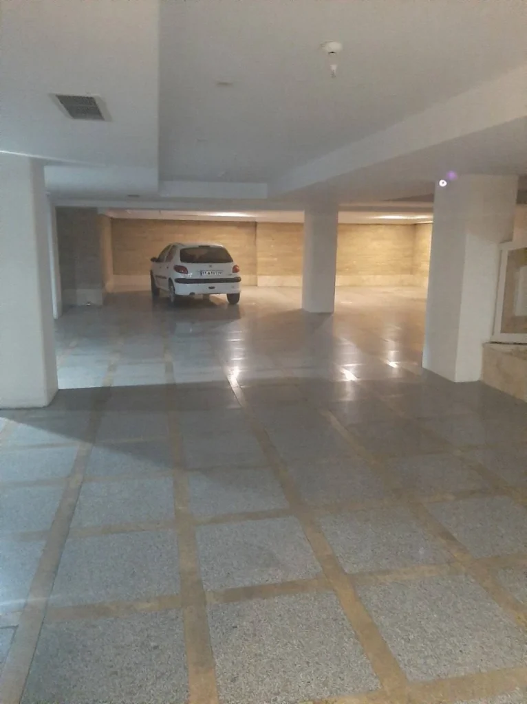 آپارتمان فروشی در ساختمان لئون ولنجک