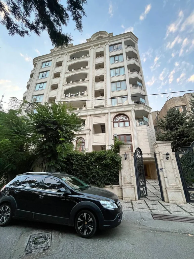 واحد فروشی در ساختمان سناتور زعفرانیه