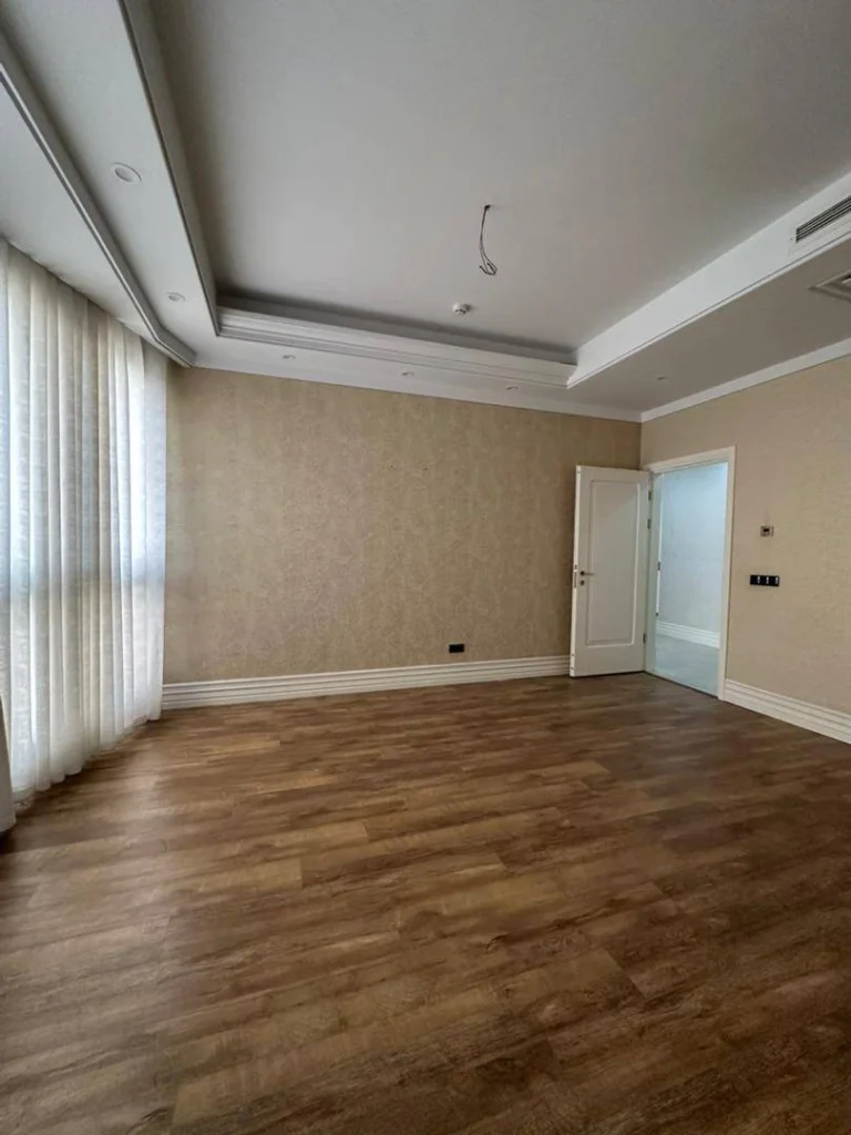 فروش آپارتمان 285 متری ساختمان کلاسیک فرشته الهیه